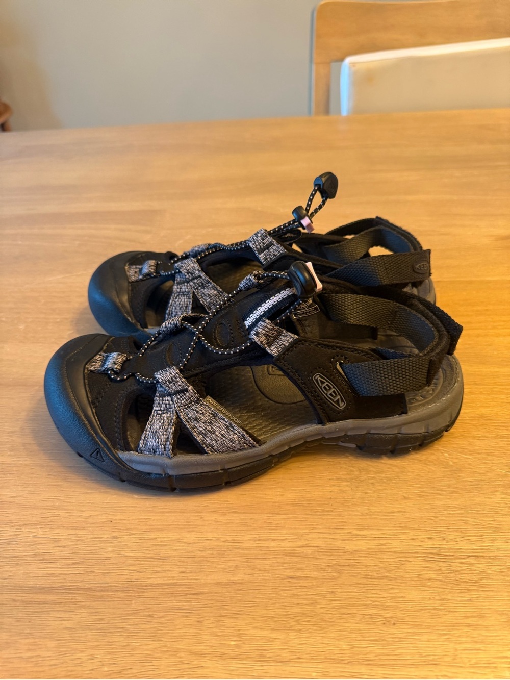 Keen Ravine H2 Sandals  Black/Pink 1596 Women's Shoes size 8